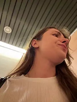 צ'אט XXX בשידור חי של MariiD