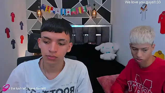 Juan_Nd_Steven Live XXX-Chat