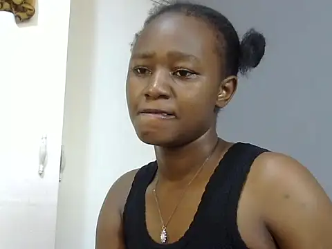 Chat XXX en directo de Petite_Ebony10