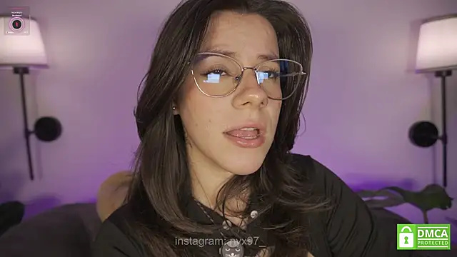 Chat +18 de nyx_97 ao vivo