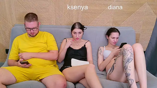 KsennyのライブXXXチャット