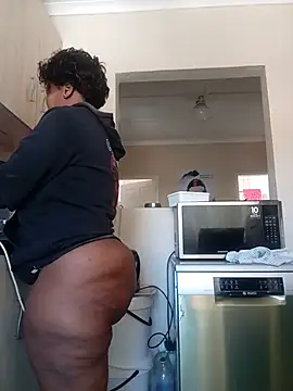 Živý XXX chat RealQueenOfSouth