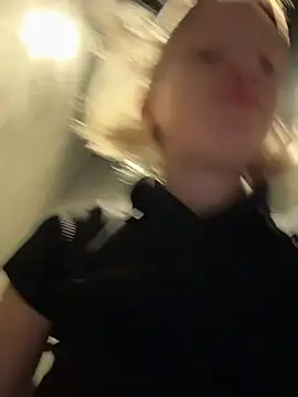 צ'אט XXX בשידור חי של AshleyMur