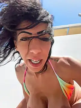 Yasmiinee Chat XXX live