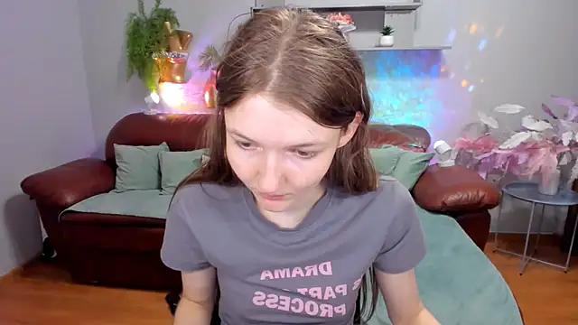 NikaRain Chat XXX in diretta