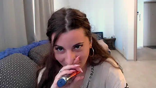 Chat +18 de Helen_Adams_ ao vivo