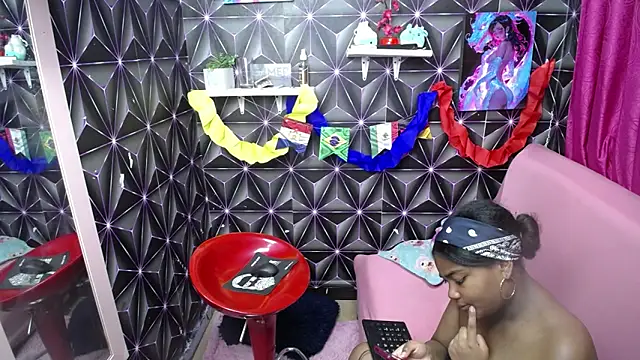 Candykss 现场XXX聊天