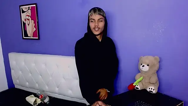 Angel_foxc13 – Naživo XXX chat