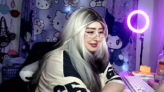 Chat XXX en directo de lussyevans24