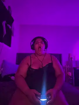 1n0nlythroat's Live XXX Chat