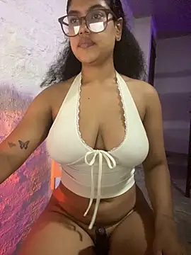 Kittybrown18's Live XXX Chat