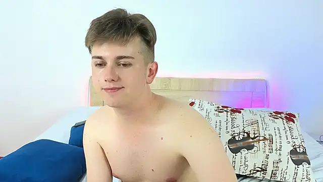 Miless_Cooper Adlı Modelin Canlı XXX Sohbeti
