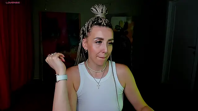 Chat XXX ao vivo de MonicaRiley