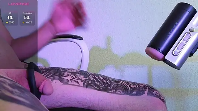 HugoSantのライブXXXチャット