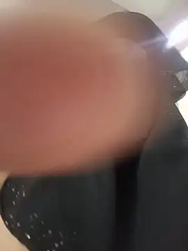 Aafreen_36 লাইভ XXX চ্যাট