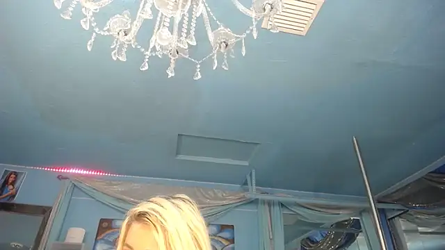 ADRIANNA_FOX – Naživo XXX chat