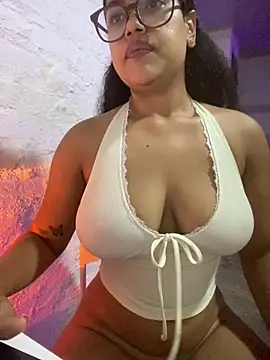 Kittybrown18 现场XXX聊天