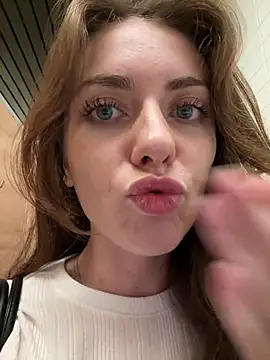 MariiDn Live XXX chat