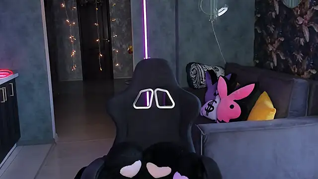 Blckmirrorr's Live XXX Chat