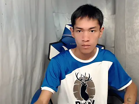 riks_tylerのライブXXXチャット