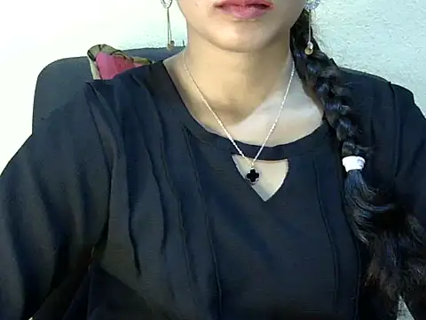 Shab_M Adlı Modelin Canlı XXX Sohbeti