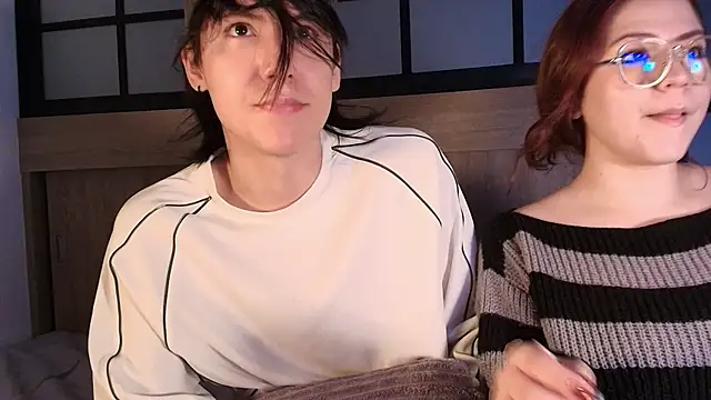 แชท XXX สดของ Daphne_and_Roger_