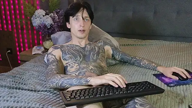 Martin_Jin Adlı Modelin Canlı XXX Sohbeti