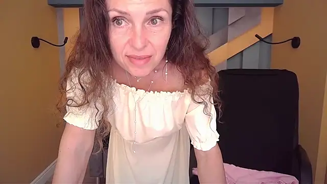 Chat +18 de EllaLong ao vivo