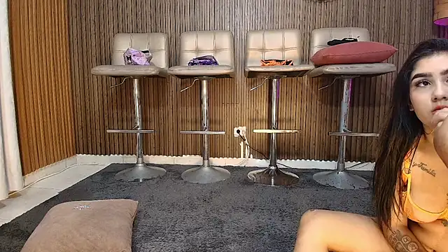 Chat +18 de Baby9hot ao vivo