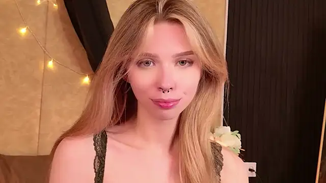 Sierra_Fane 即時 XXX 聊天