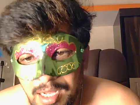 amit8867 Adlı Modelin Canlı XXX Sohbeti