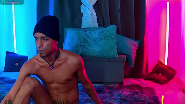 Mowgli_FFun Webcam show