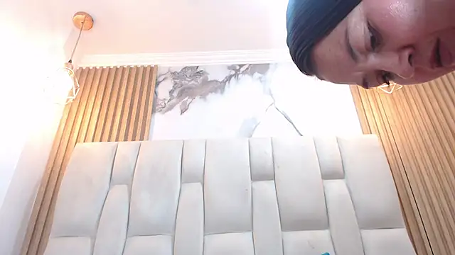 CharlotteSchmidtt's Live XXX Chat