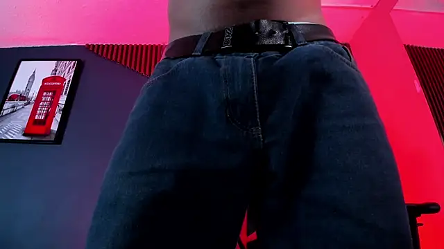 Czat XXX na żywo – Boss_Domiinator