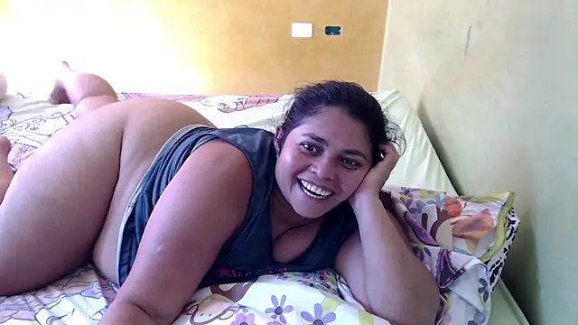 Chat +18 de yulieth_bbw ao vivo