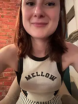 Dina_Tease Adlı Modelin Canlı XXX Sohbeti