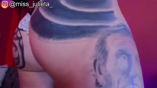Julieta_Russell's Live XXX Chat
