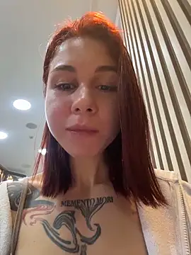 RosieSecret Chat XXX in diretta