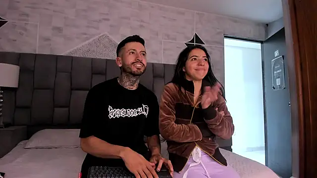 StevenAndLaura Obrolan Langsung XXX