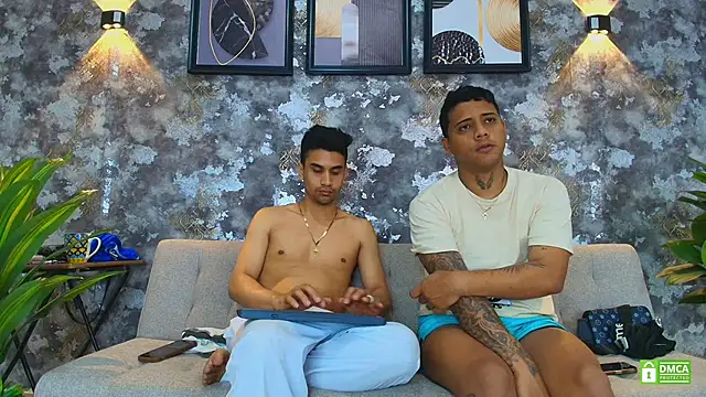 Alejandro_and_Deiby Live XXX-Chat