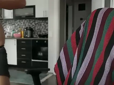 XXX chat uživo modela ALPHANDRE