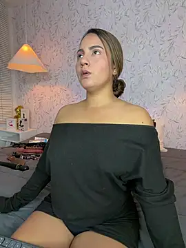 Brenda_Brm Chat XXX in diretta