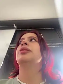 Chat +18 de steffmontespink18 ao vivo