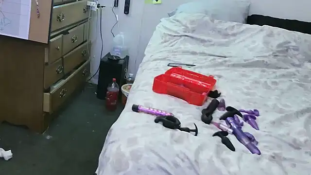 ROCKHARDDADDY86 – Naživo XXX chat