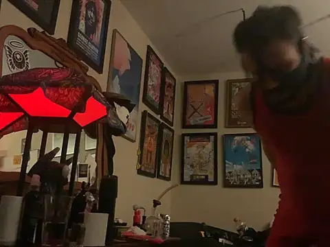 69woodinson Show in webcam