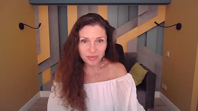 EllaLong's Live XXX Chat