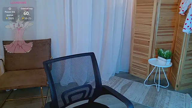 miraiakik Adlı Modelin Canlı XXX Sohbeti