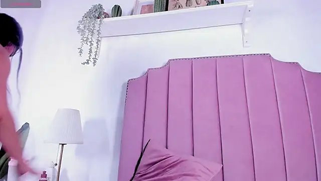 Czat XXX na żywo – Littlejade_dh
