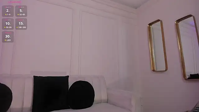 ValeriaRoldanX's Live XXX Chat