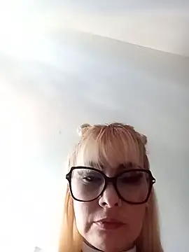 CandieGilson__'s Live XXX Chat